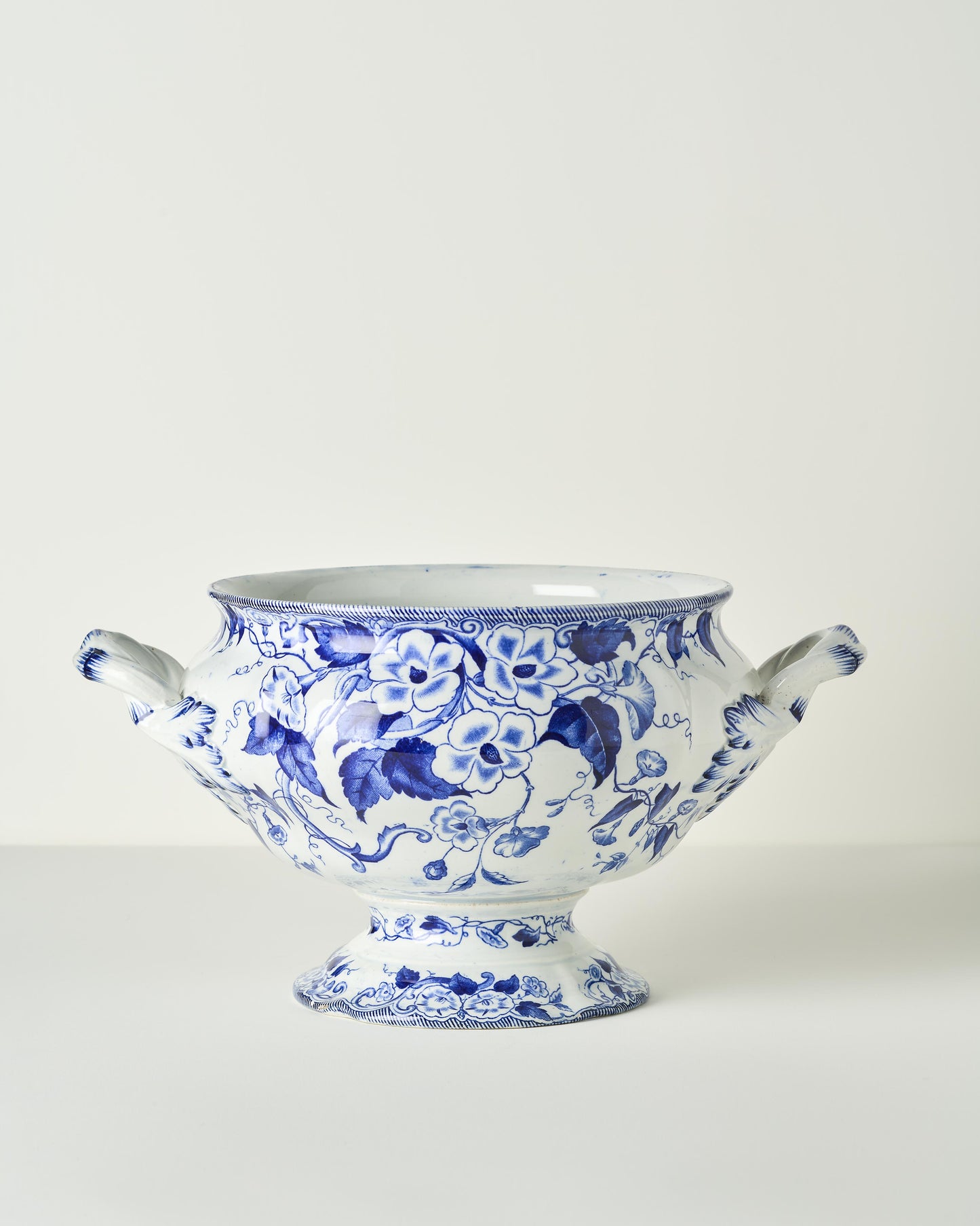 Creil et Montereau Flora Tureen