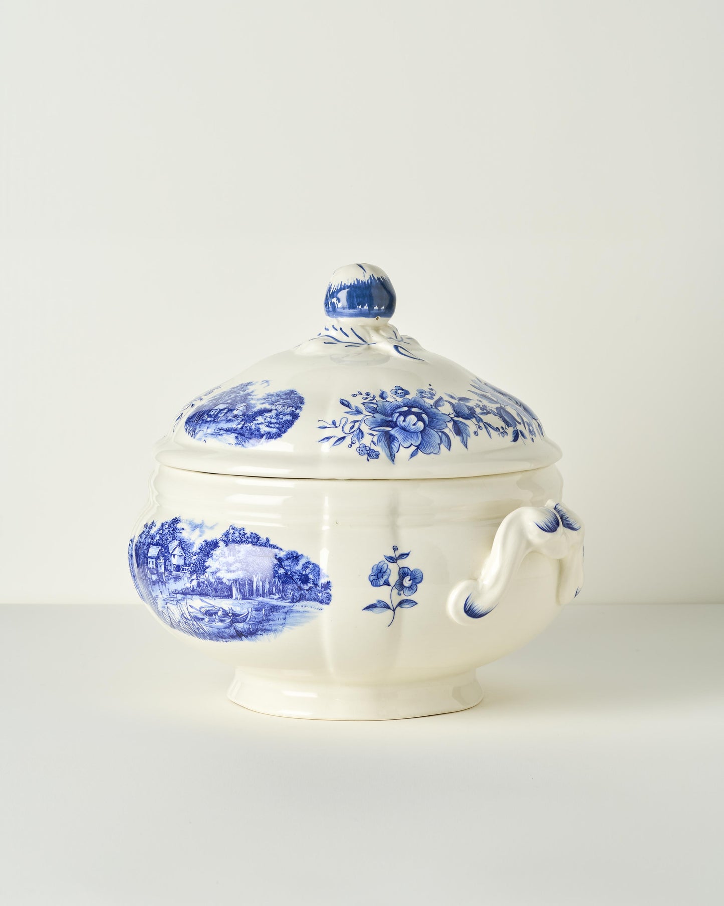 Vintage Sarreguemines Romantic Tureen
