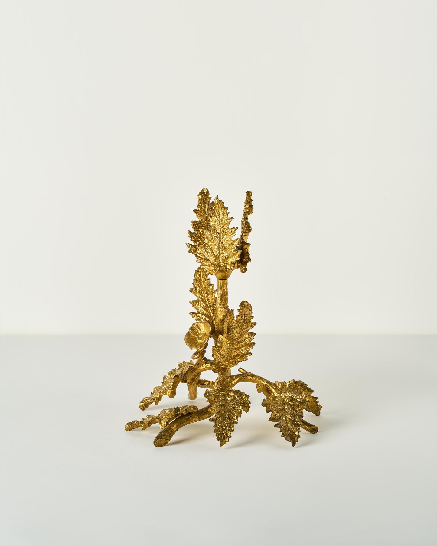 Leaves Candle Holder