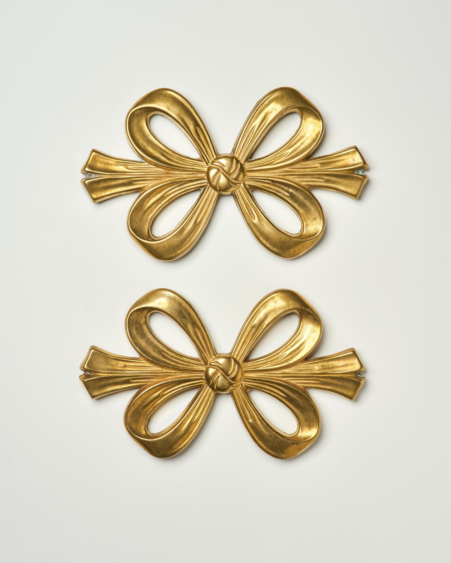Vintage Brass Bow Trivet