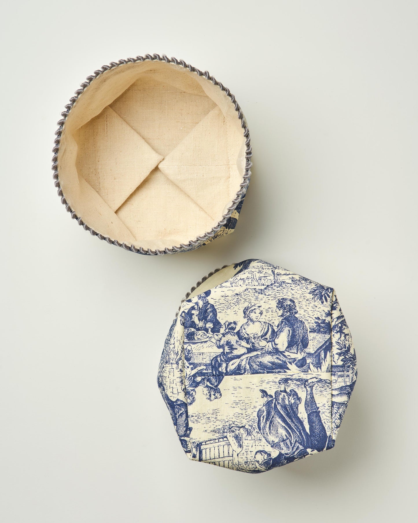 Argilla Studio Toile De Jouy Bread Basket - blue