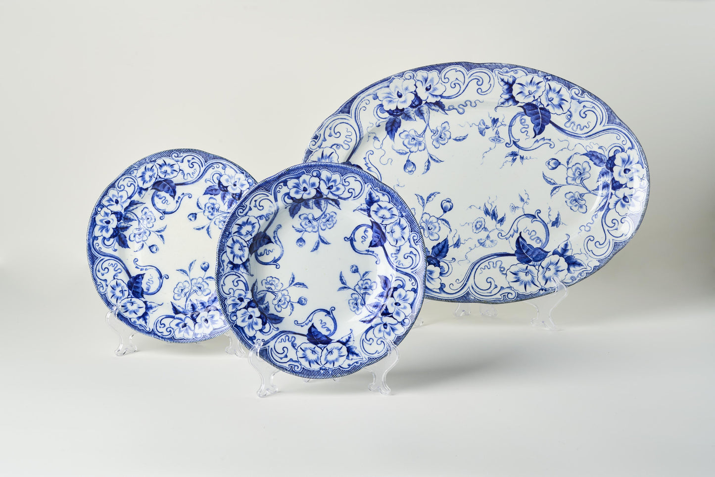 Creil et Montereau Flora Place-Setting Sets