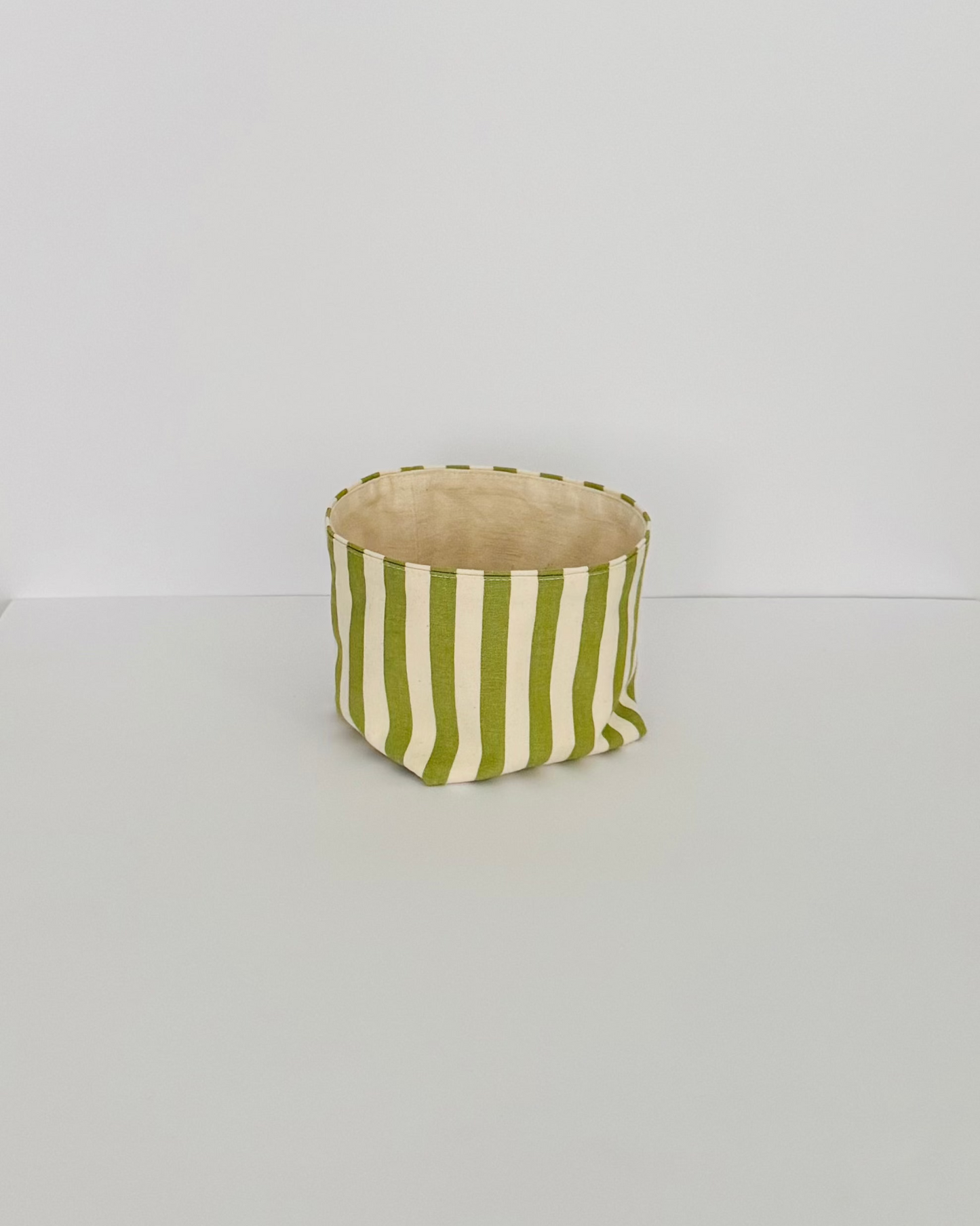 Argilla Studio Bread Basket - Bright Green