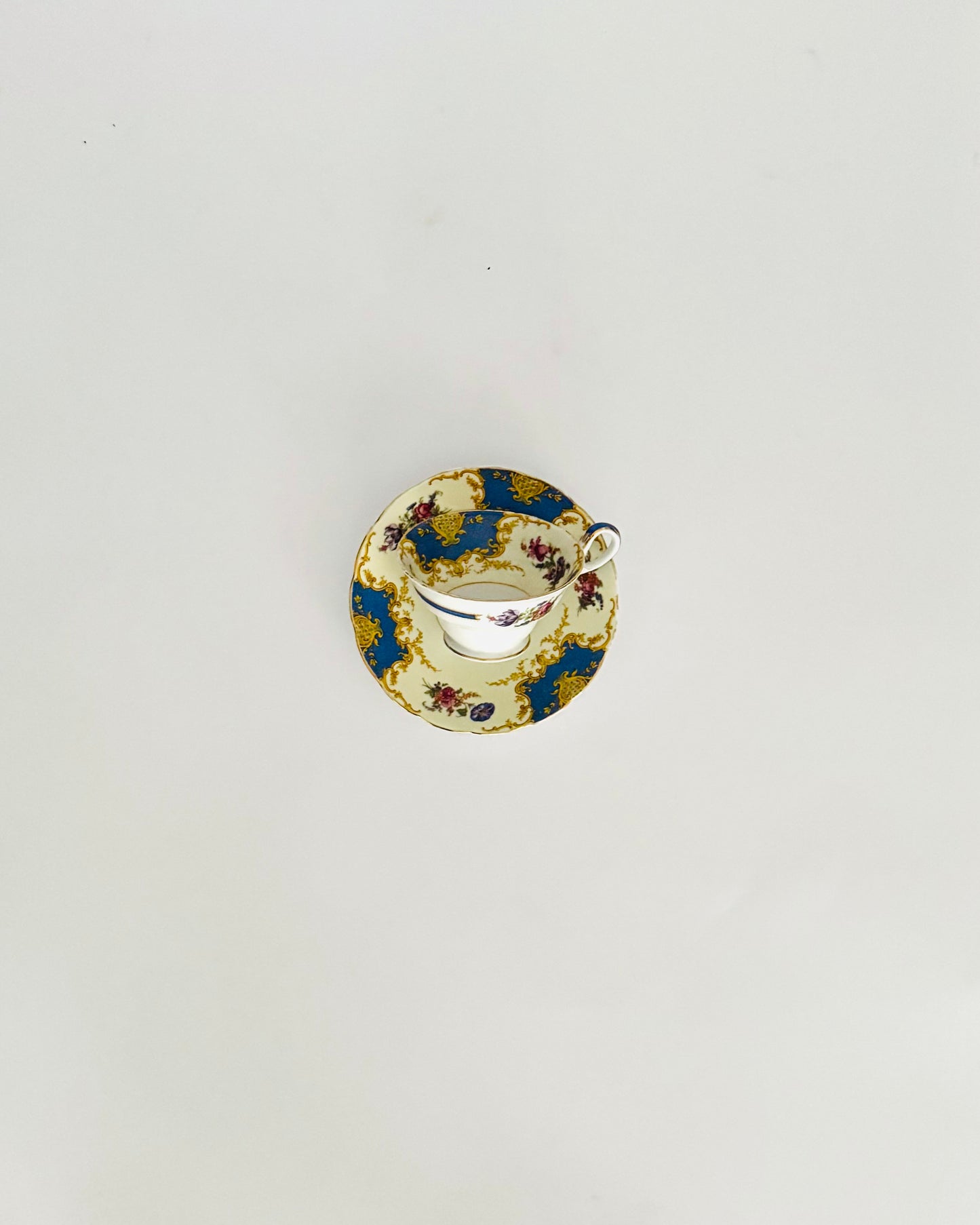 Vintage Grosvenor Teacup & Saucer