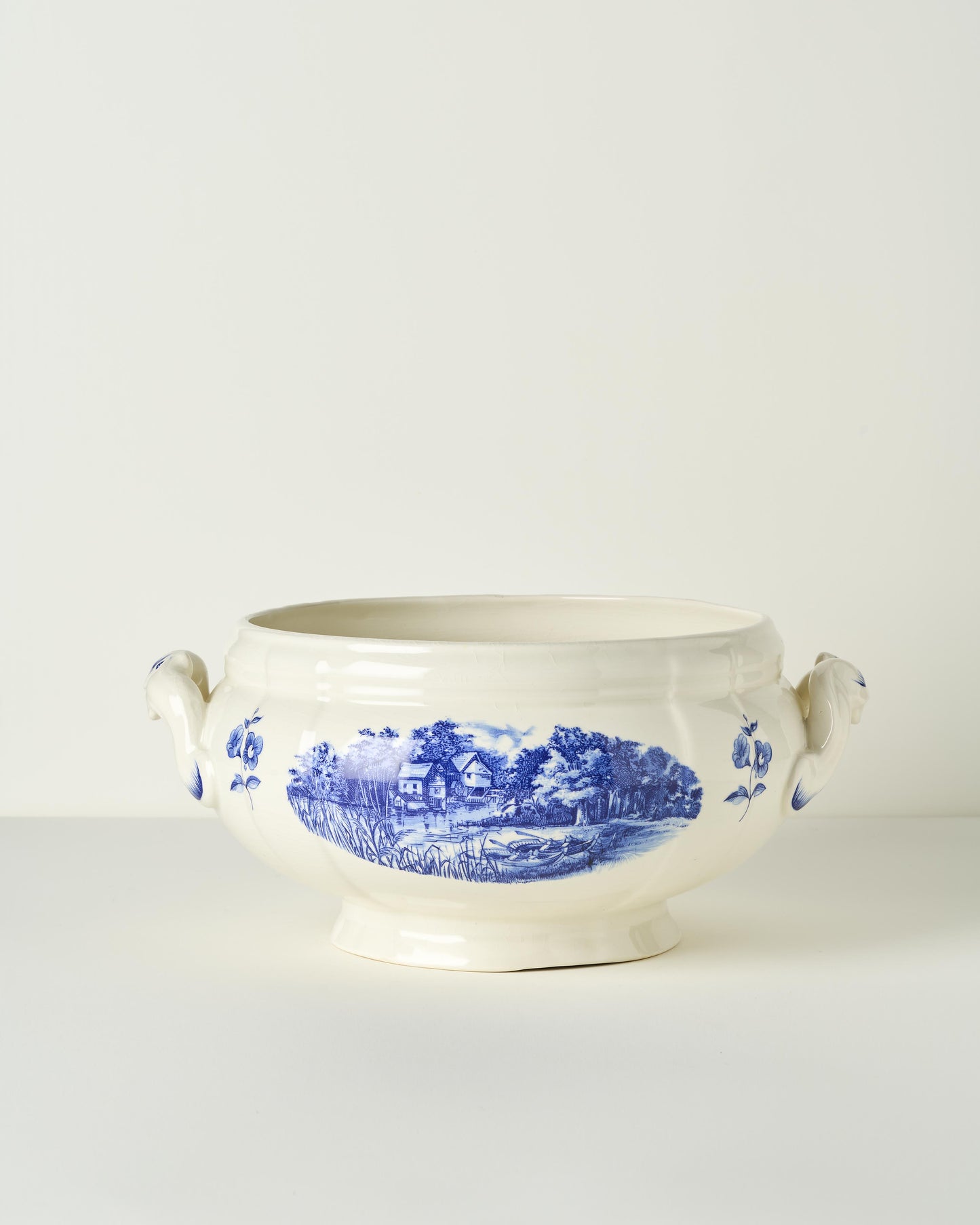 Vintage Sarreguemines Romantic Tureen